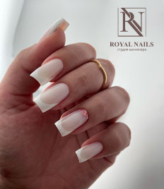 Маникюр, педикюр и обучение в студии «Royal Nails» со скидкой до 50%