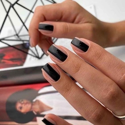 Маникюр, педикюр и обучение в студии «Royal Nails» со скидкой до 50% Маникюр, педикюр и обучение в студии «Royal Nails» со скидкой до 50%