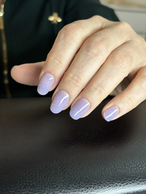 Весеннее обновление: маникюр и педикюр со скидкой до 41%