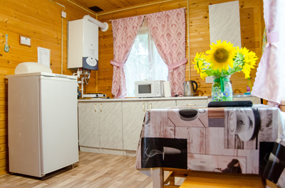 Тепло русской бани и уют деревянных домиков — Ваш идеальный отдых на базе «Берёзовая роща» со скидкой до 60% Тепло русской бани и уют деревянных домиков — Ваш идеальный отдых на базе «Берёзовая роща» со скидкой до 60%